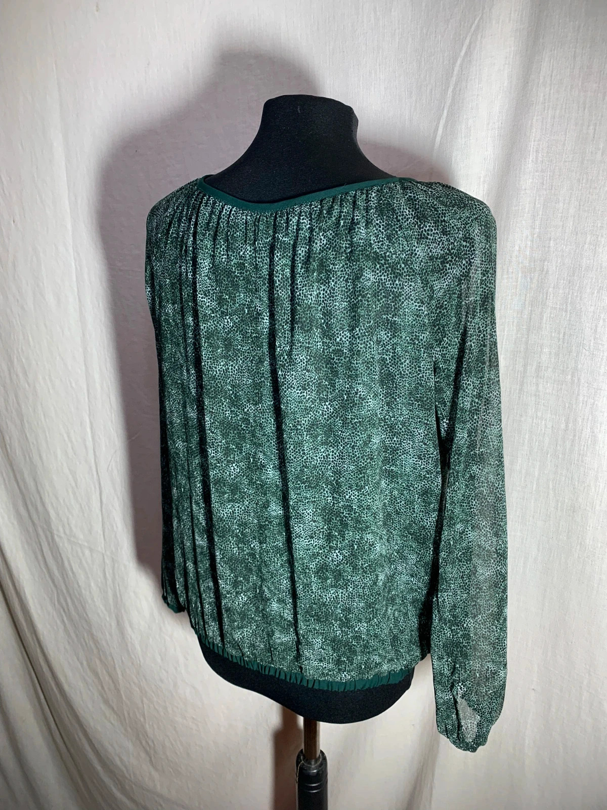 Blusa de manga larga verde oscuro Fórmul@ Joven | Dark Green Long Sleeve Blouse – Fórmula Joven – taille L / 40 / 12 4
