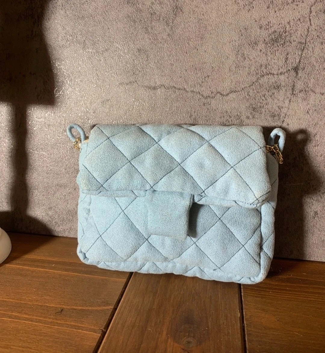 Bolso de mano acolchado azul claro | Light Blue Quilted Handbag 5