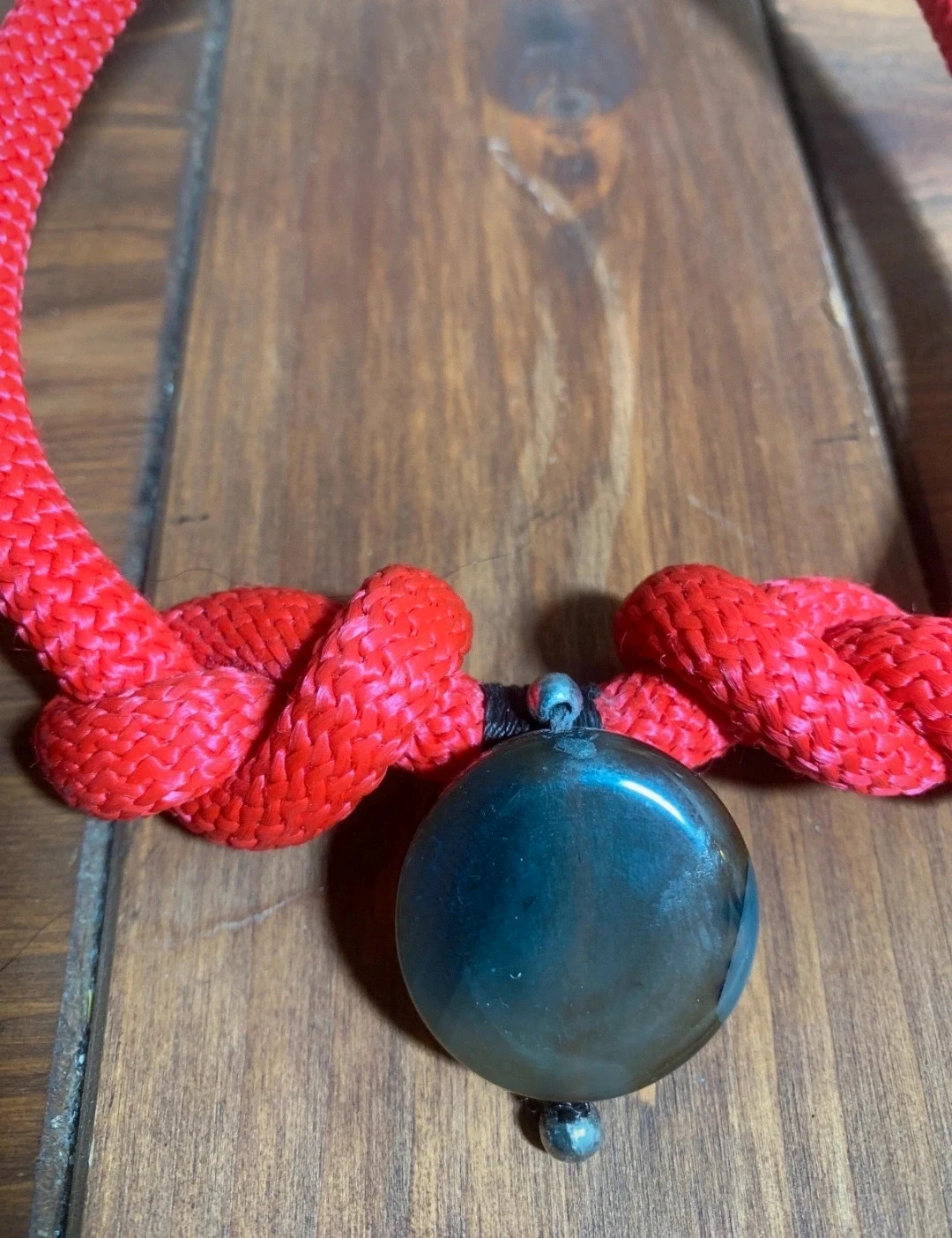 Collar Retro Rojo | Retro Red Necklace | Collier Rouge Rétro 3