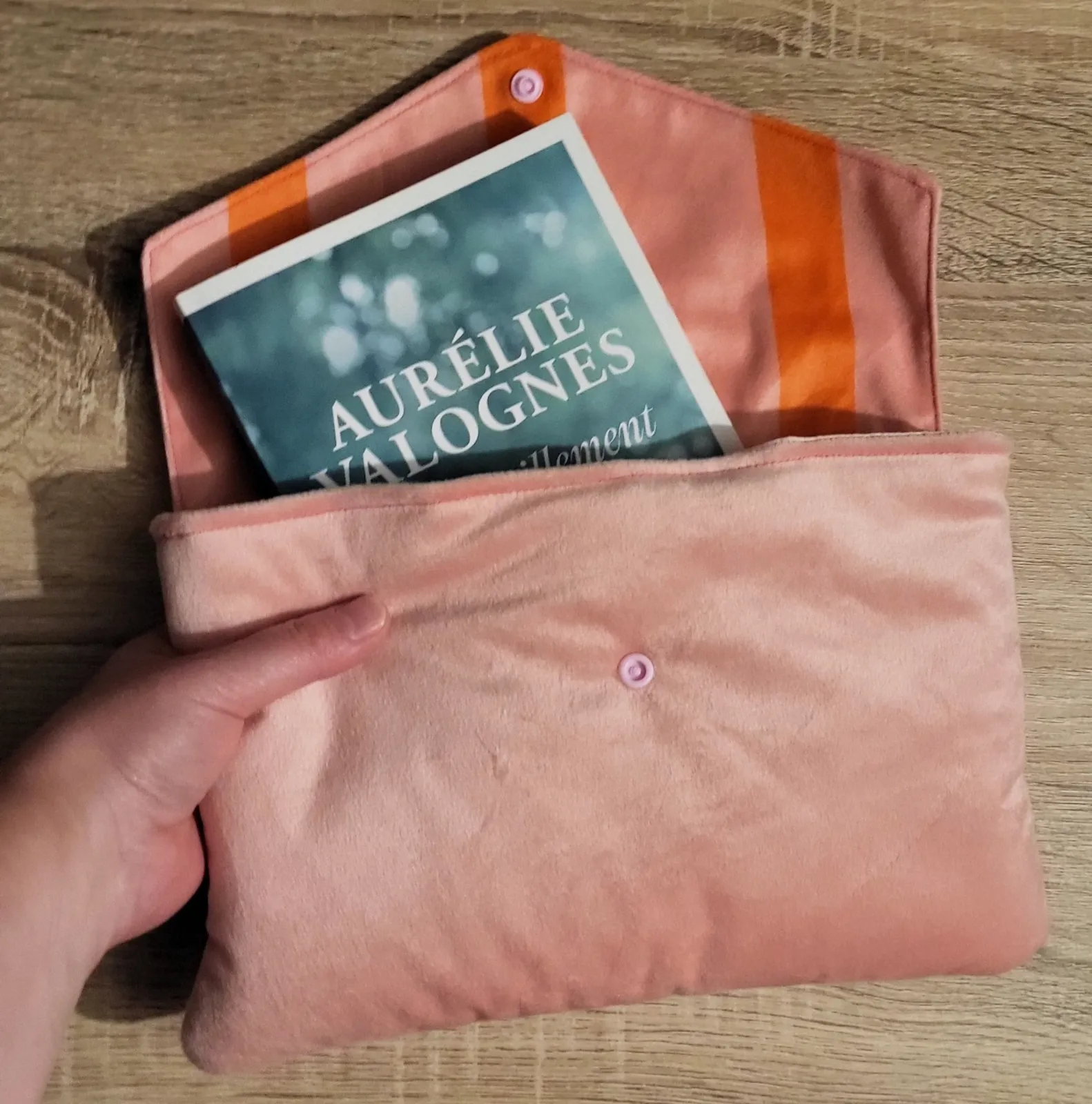 Pochette à livre rose – Fait main – taille Taille unique 3