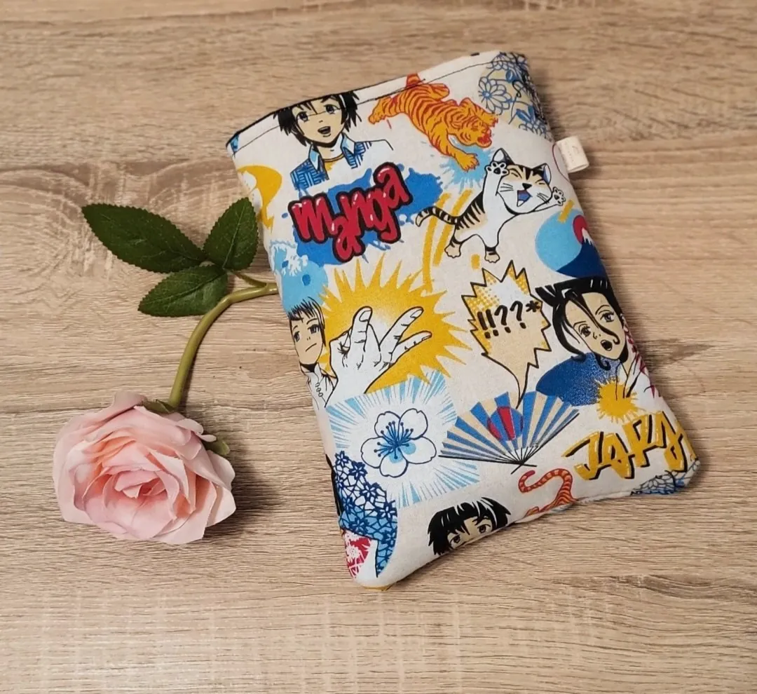 Pochette molletonnée imprimé manga et Japon multicolore – sans marque – taille Taille unique 2