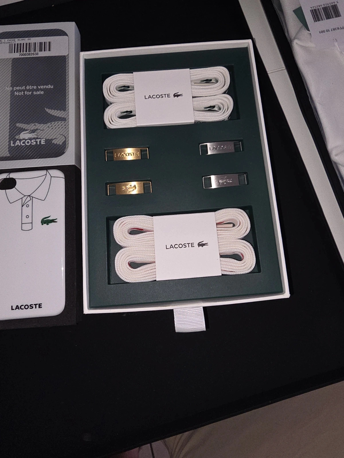 Ensemble de goodies Lacoste – Lacoste 2