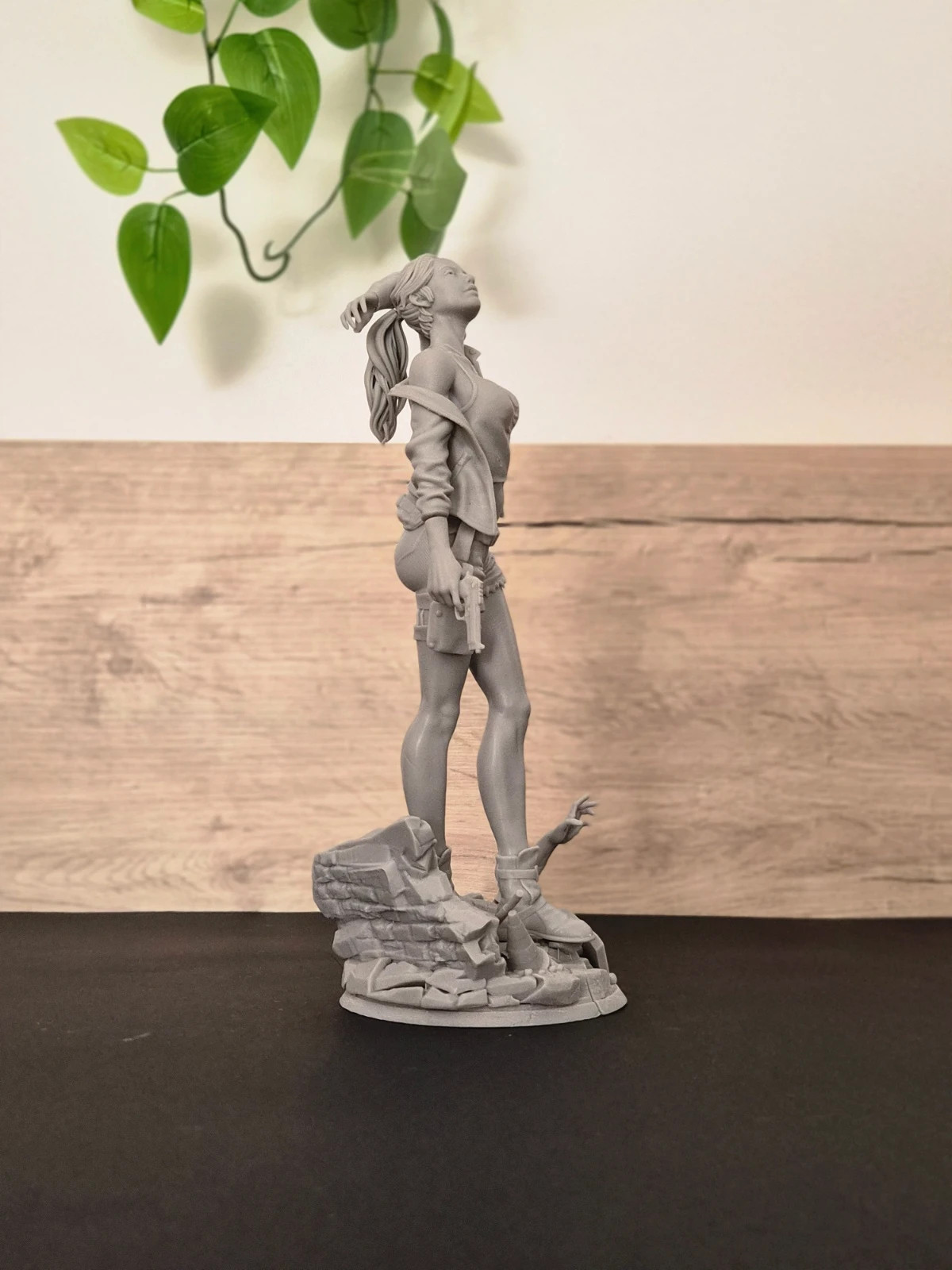 Figura de Resina de Claire Redfield, de Resident Evil – Claire Redfield – taille 7 ans / 122 cm 4