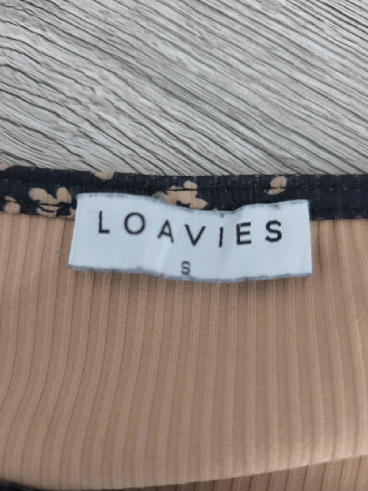 Top court noir fleuri à manches longues – Loavies – Loavies – taille S / 36 / 8 2