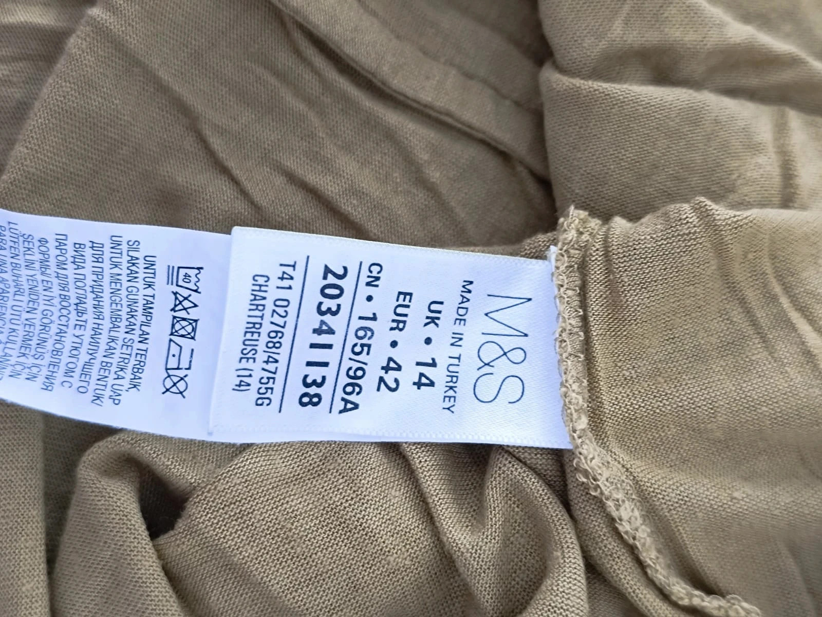T-shirt moutarde M&S Collection – T42 / UK14 – M&S Mode – taille XL / 42 / 14 2