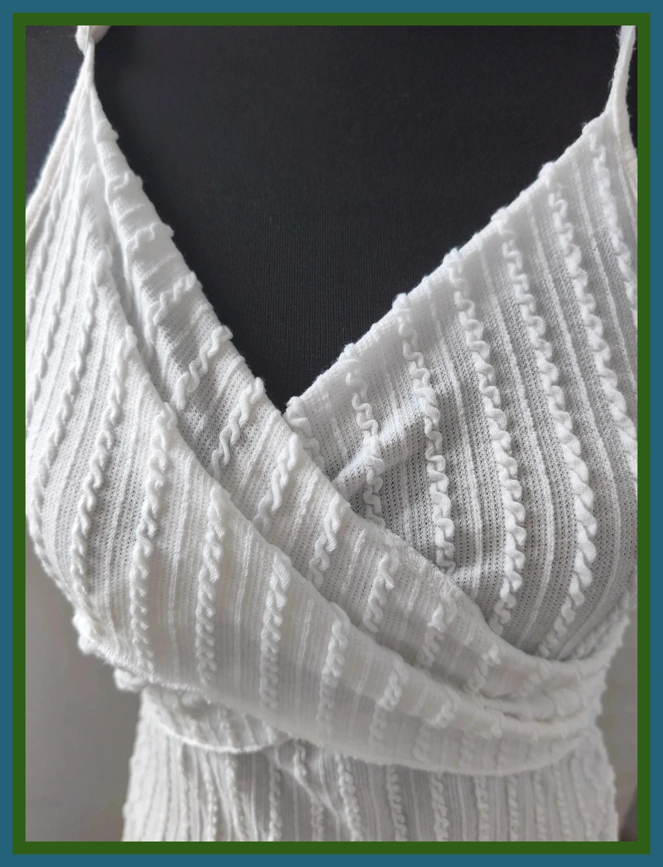 Top blanc croisé texturé bretelles fines Taille38.No169 – Shein – taille M / 38 / 10 2