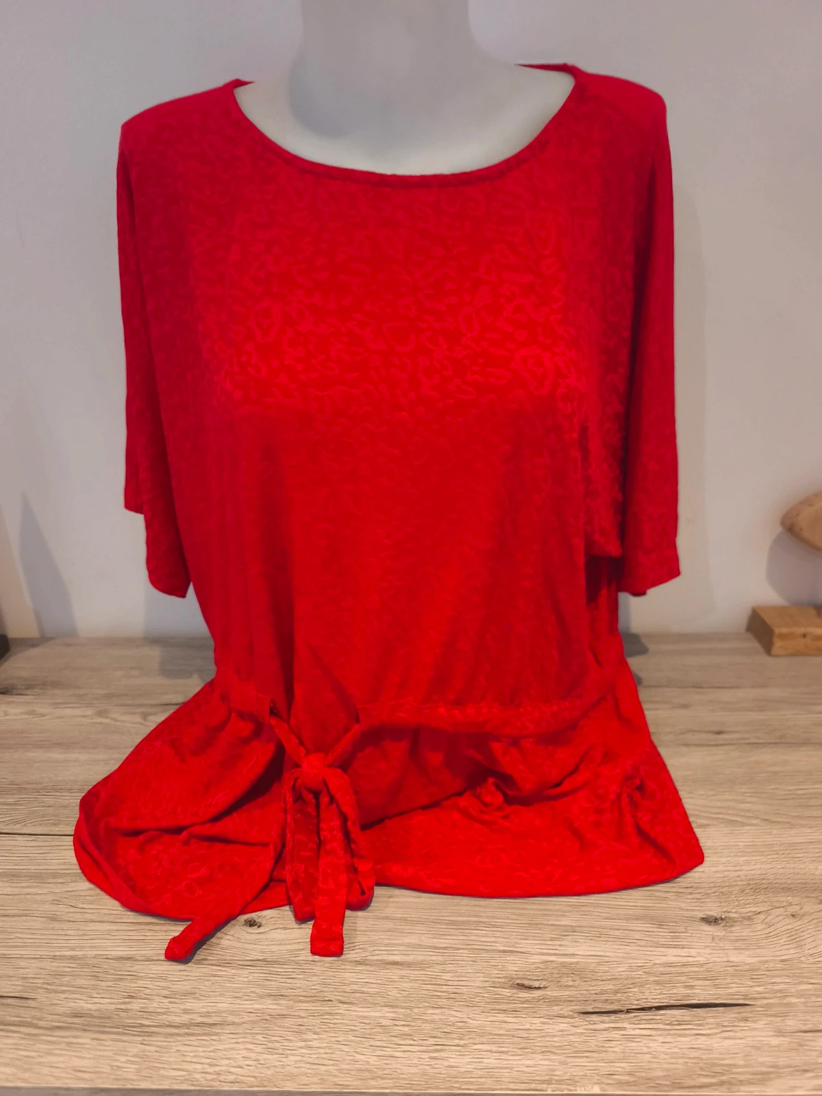 Blouse rouge Principles – Taille 48. No335