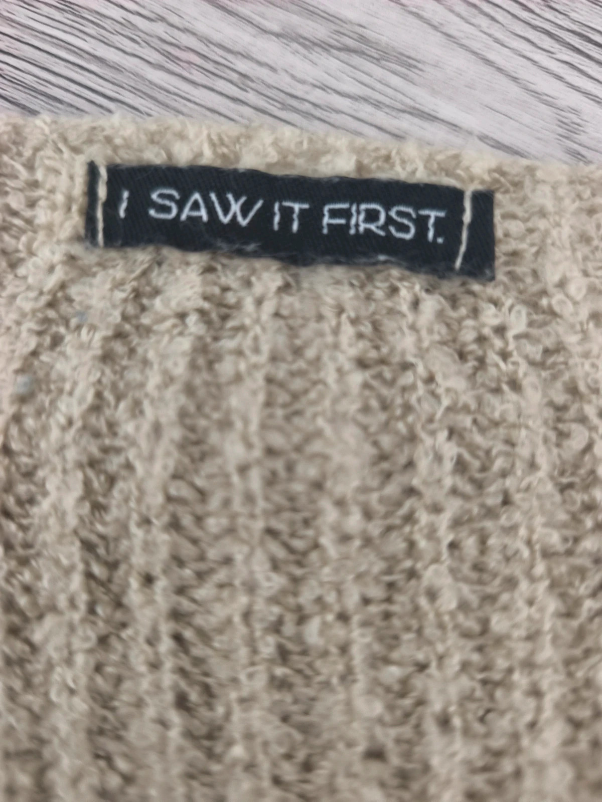 Pull sans manches court beige taille M– I Saw It First 🤎. No331 – I Saw it First – taille M / 38 / 10 2