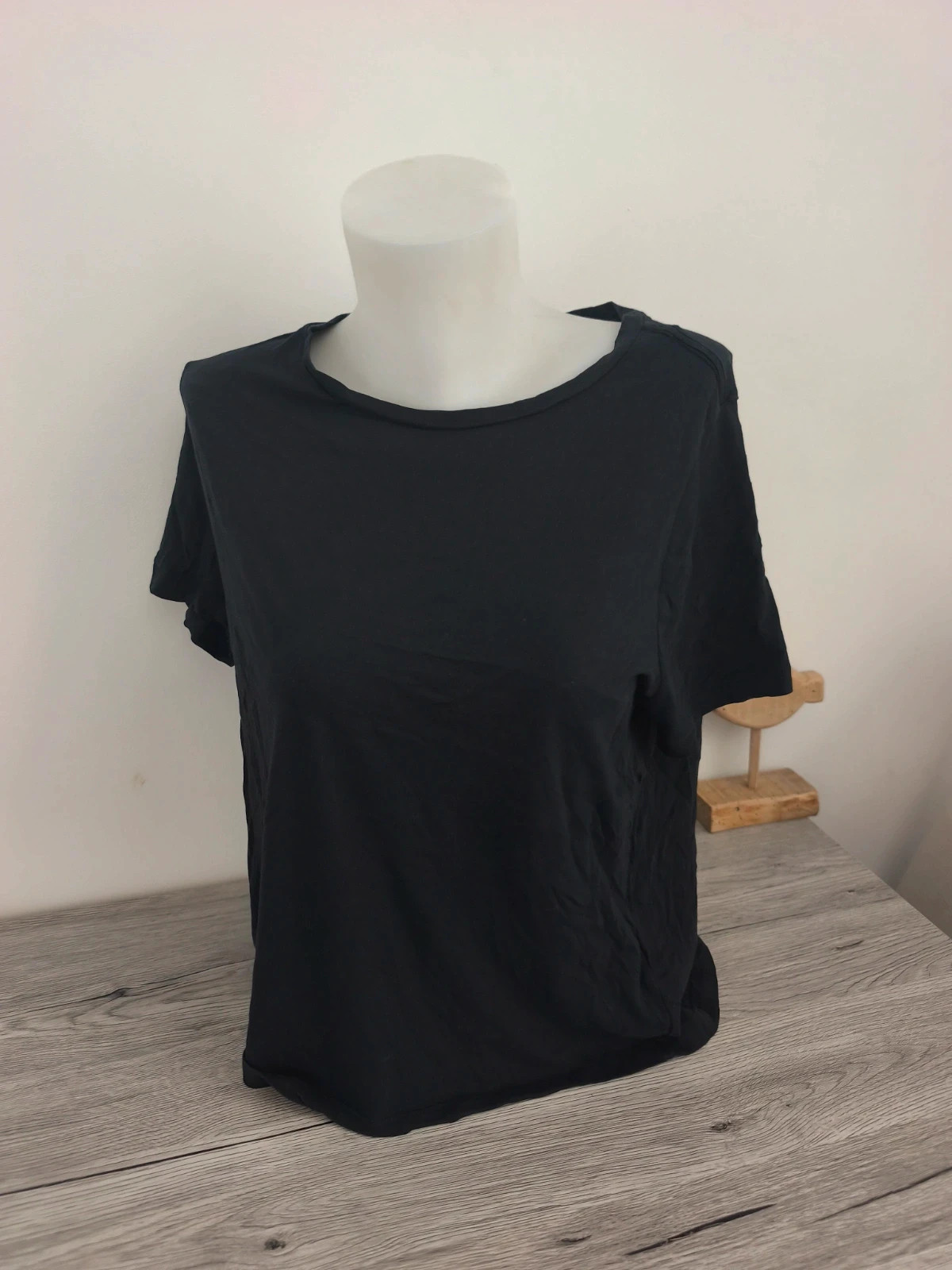 T-shirt noir femme 100% coton – Taille 44. No330