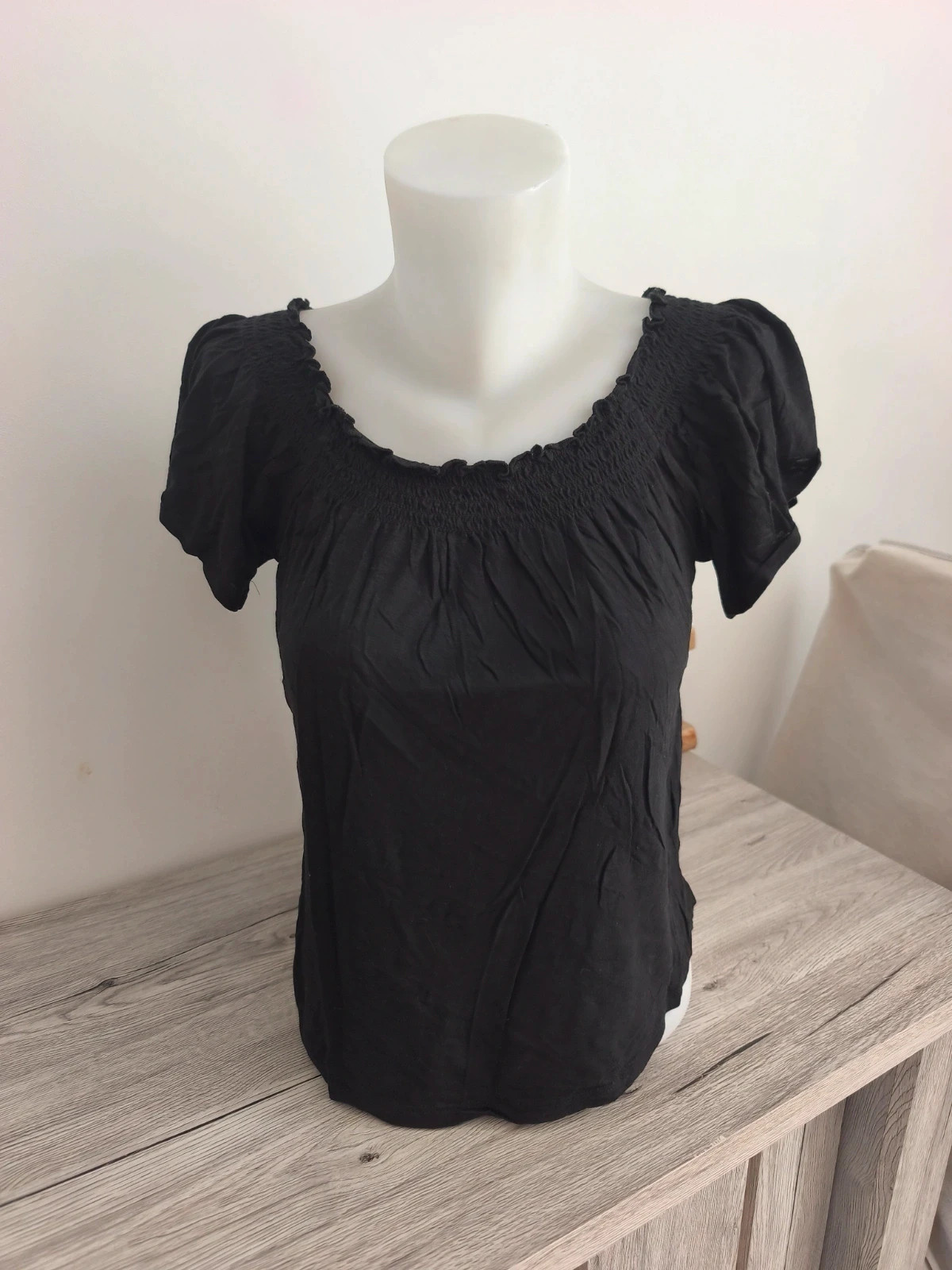 Top noir New Look – taille 46 – col smocké. No328 – New Look – taille XXXL / 46 / 18