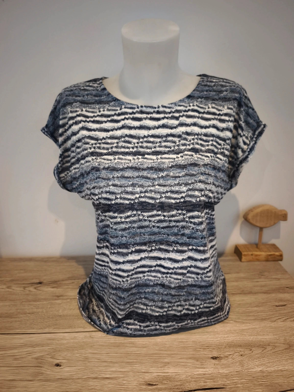 T-shirt M&Co bleu et blanc imprimé Taille 42 Manches courtes