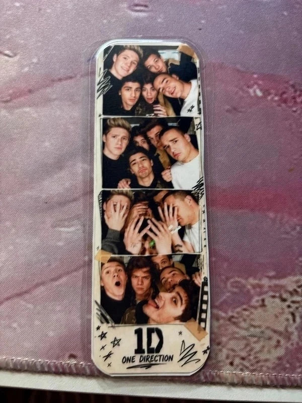 Marque page de one direction plastifier – One Direction 2