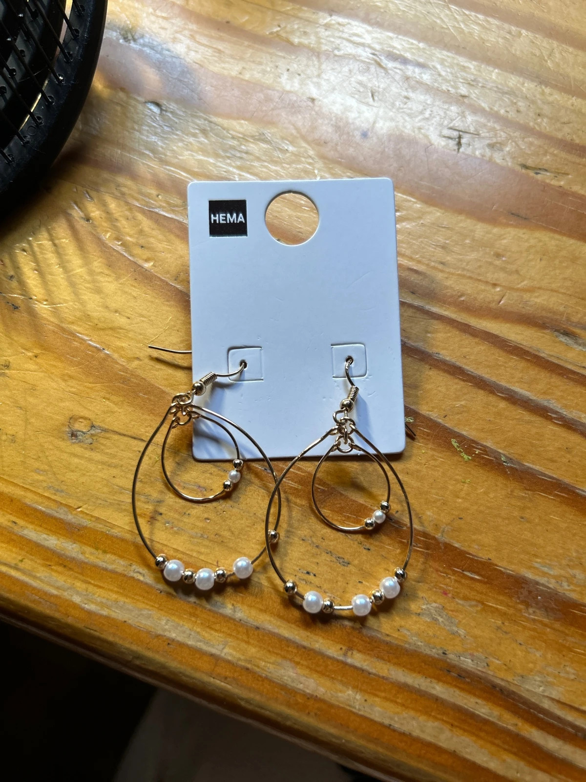 Boucle d’oreilles dorée perle blanche neufavecetiquette – Hema 2