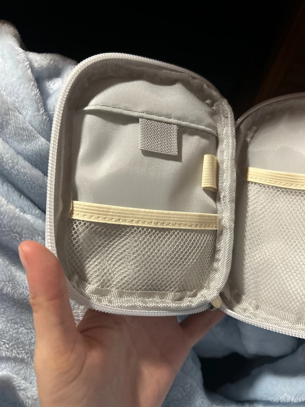 Petite trousse de premiers secours taille S vide neuf 3
