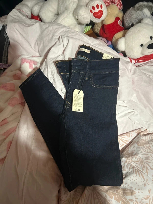 Jean Lévis skinny neuf 711 neuf