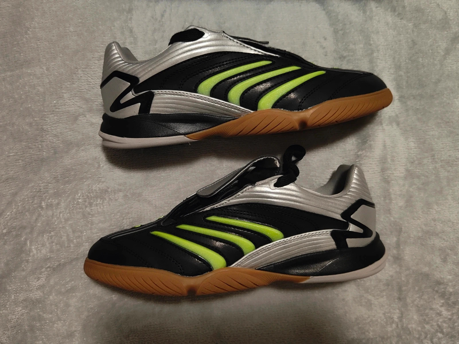Chaussures mixtes de foot en salle Adidas Predator Sala - Taille 38 – adidas – taille 38 5