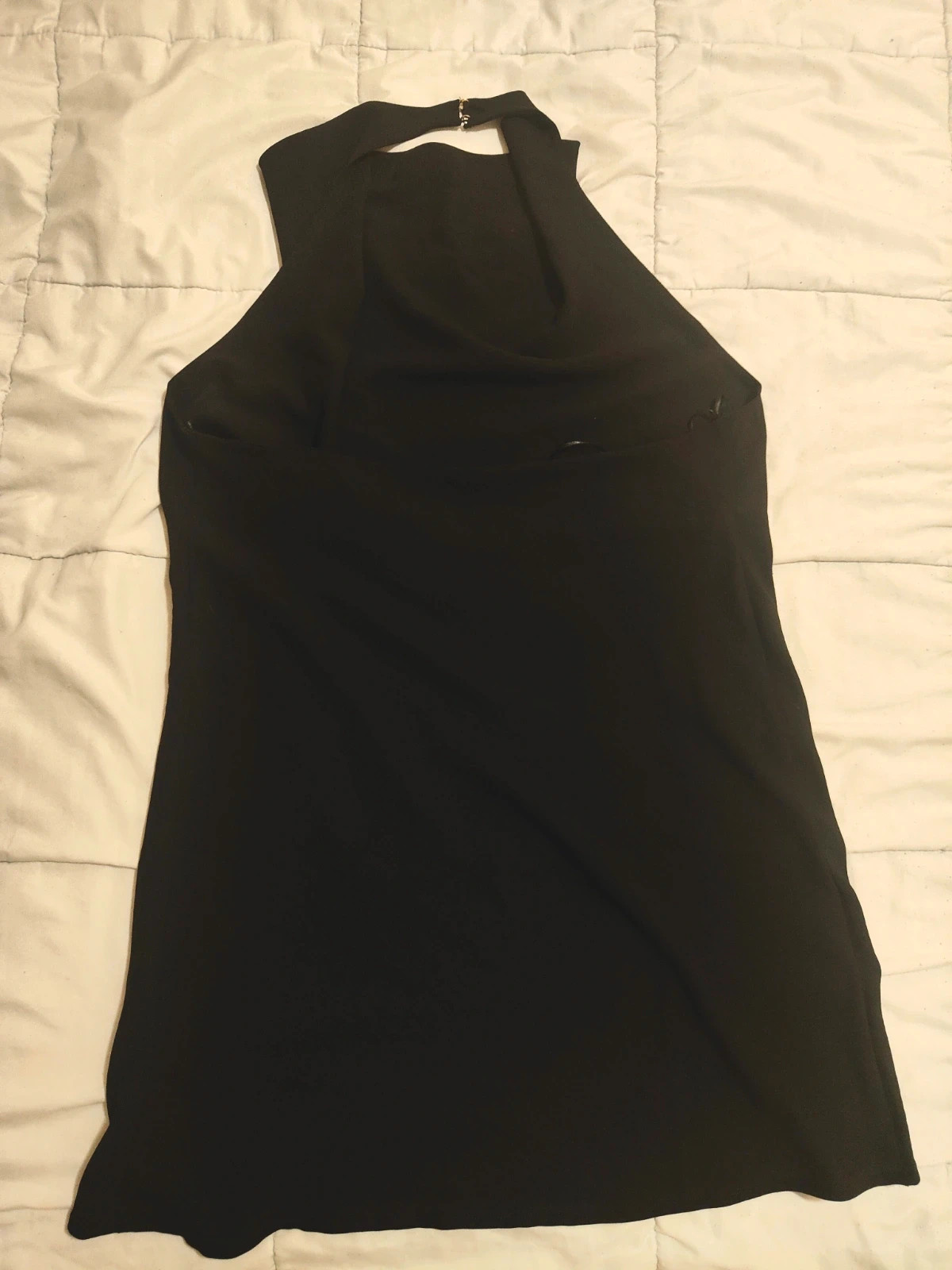 Robe noire courte col bénitier, taille 44 – Kiabi – taille XL / 42 / 14 4