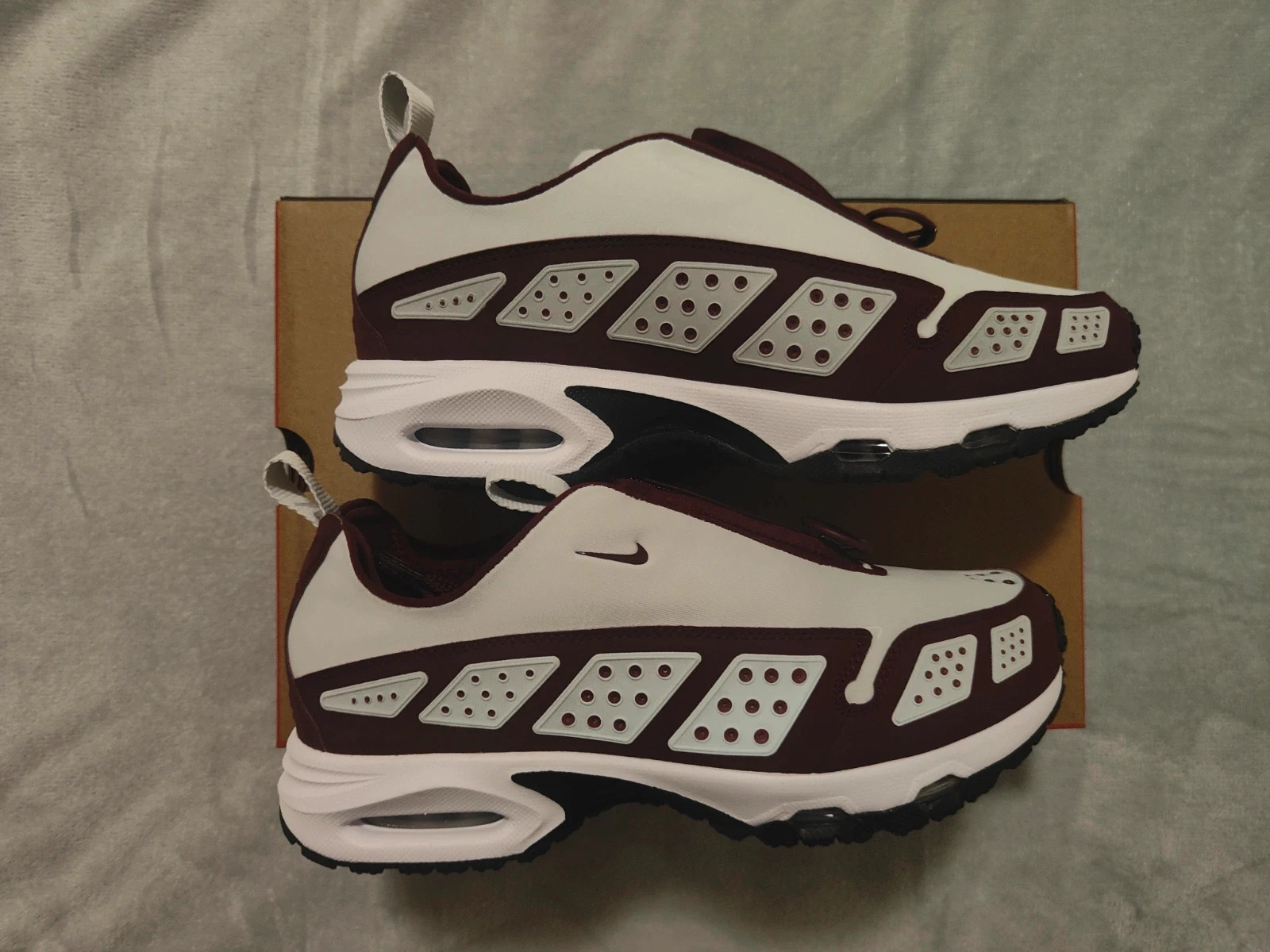Paire de Nike Air Max SNDR "White Burgundy" Blanche/Bordeaux Taille 42 – Nike – taille 42 2