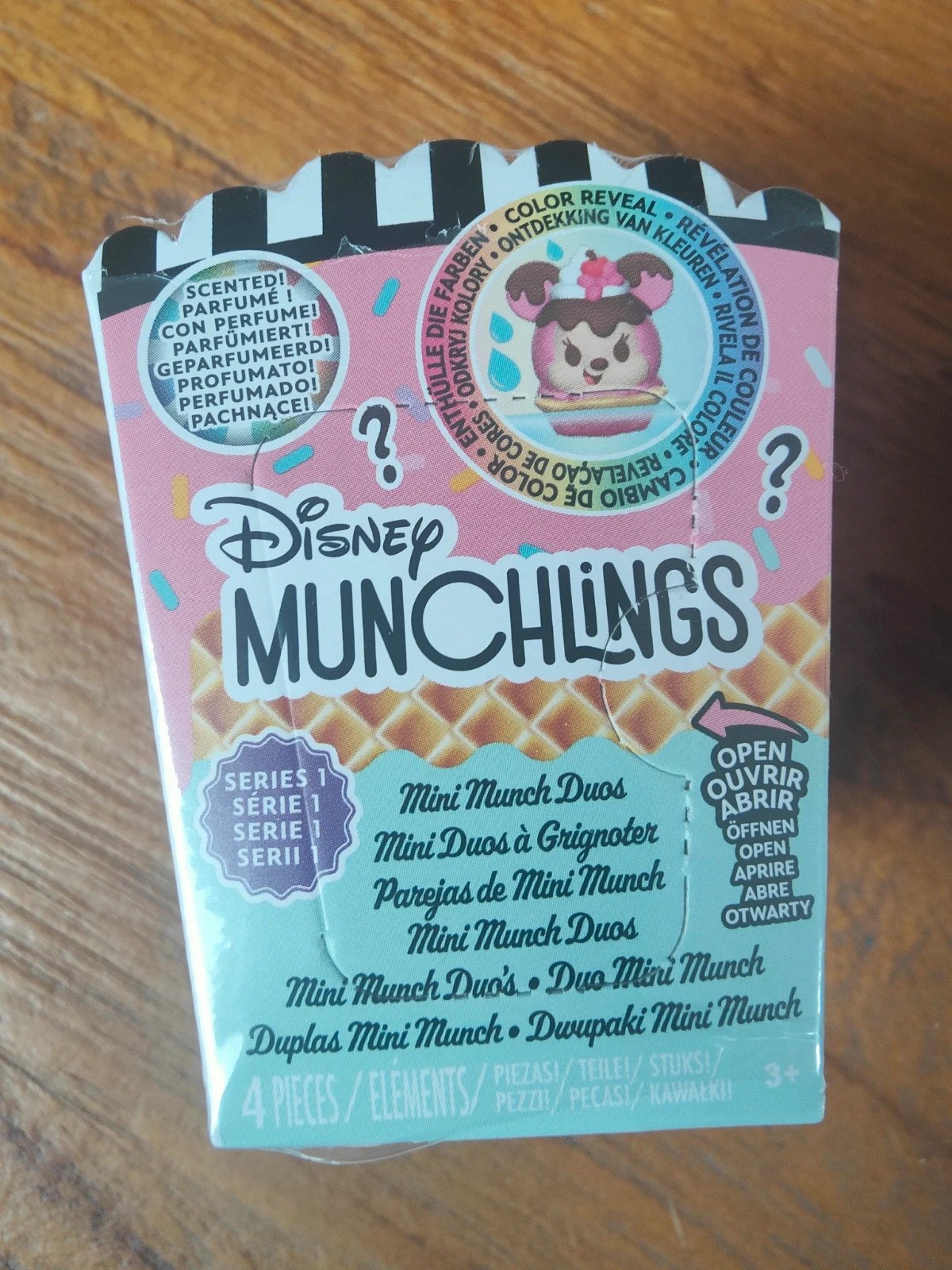 Lot de 5 Boîtes Disney Munchlings parfumés Series 1 (10 Figurines et 10 accessoires) – Disney – taille 3 ans / 98 cm 3