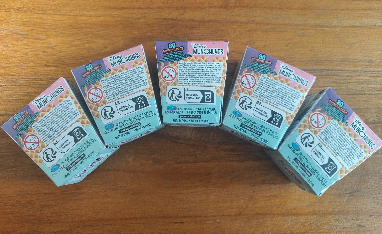Lot de 5 Boîtes Disney Munchlings parfumés Series 1 (10 Figurines et 10 accessoires) – Disney – taille 3 ans / 98 cm 2