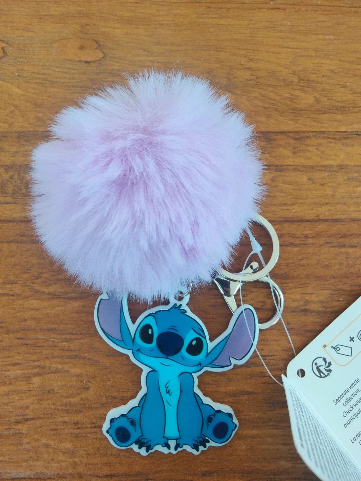 Porte-clés Stitch Disney avec étiquette / Pompon rose lilas