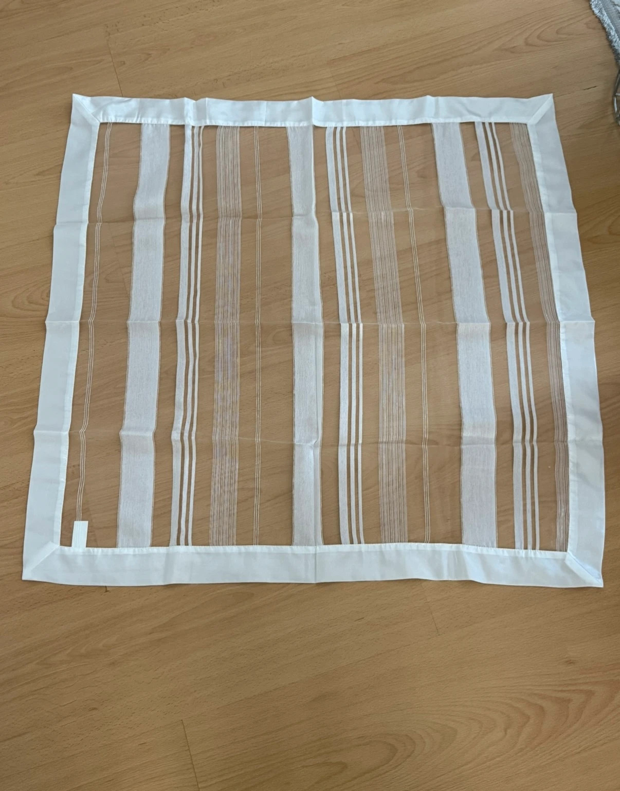 Transparenter Tischläufer / Tischdecke – Atmosphera 2