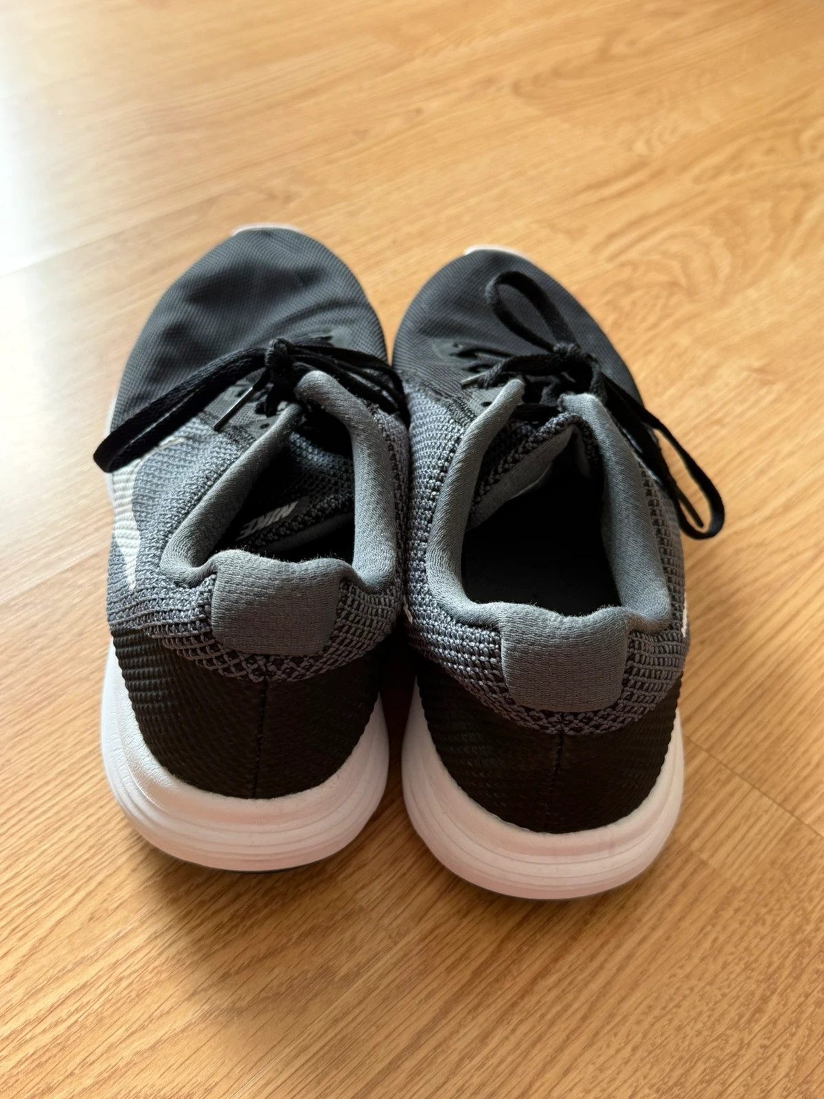 Nike Revolution 3 Herren Sneaker Laufschuhe – Nike – taille 46 3