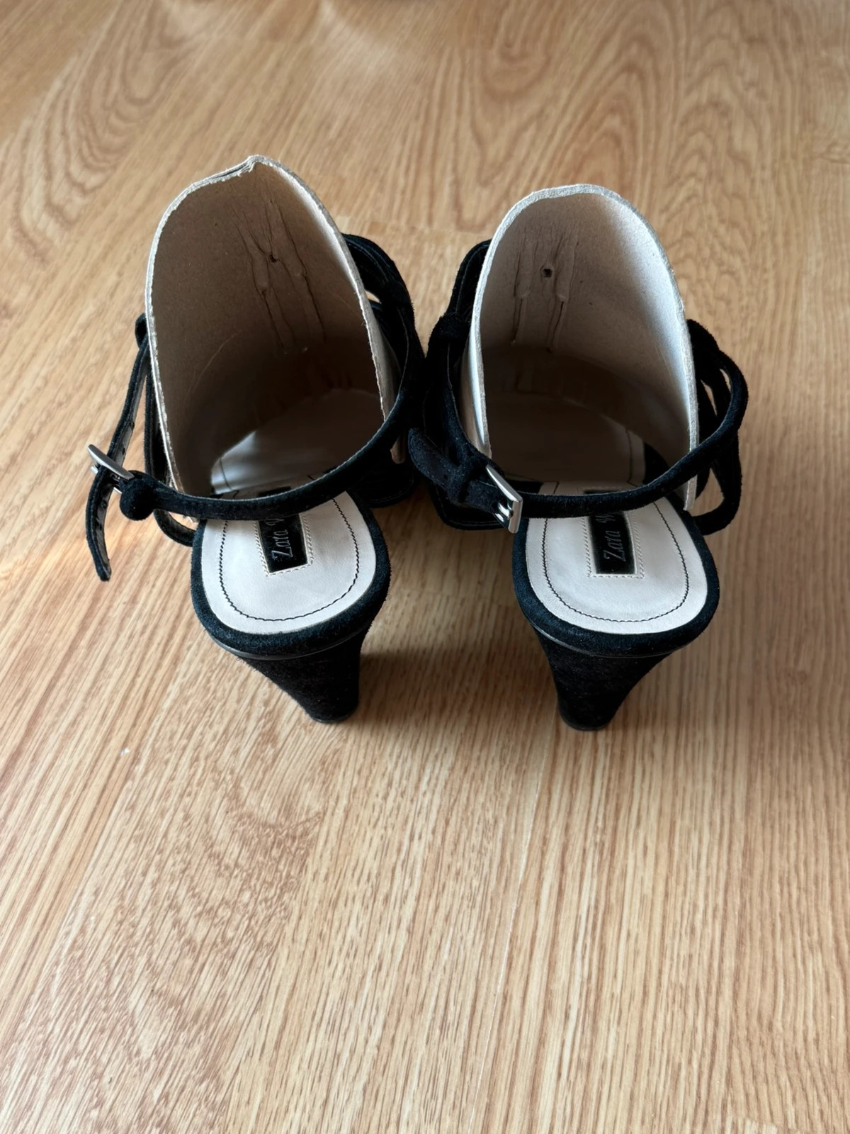 Zara schwarze Riemchen-Sandaletten mit Absatz – Zara – taille 39 3