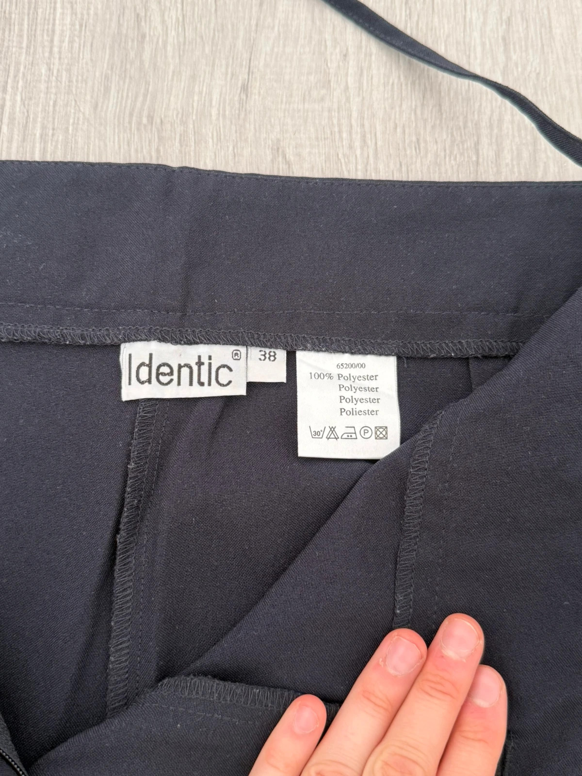 Identic schwarze Stoffhose Schlaghose – Identic – taille M / 38 / 10 3