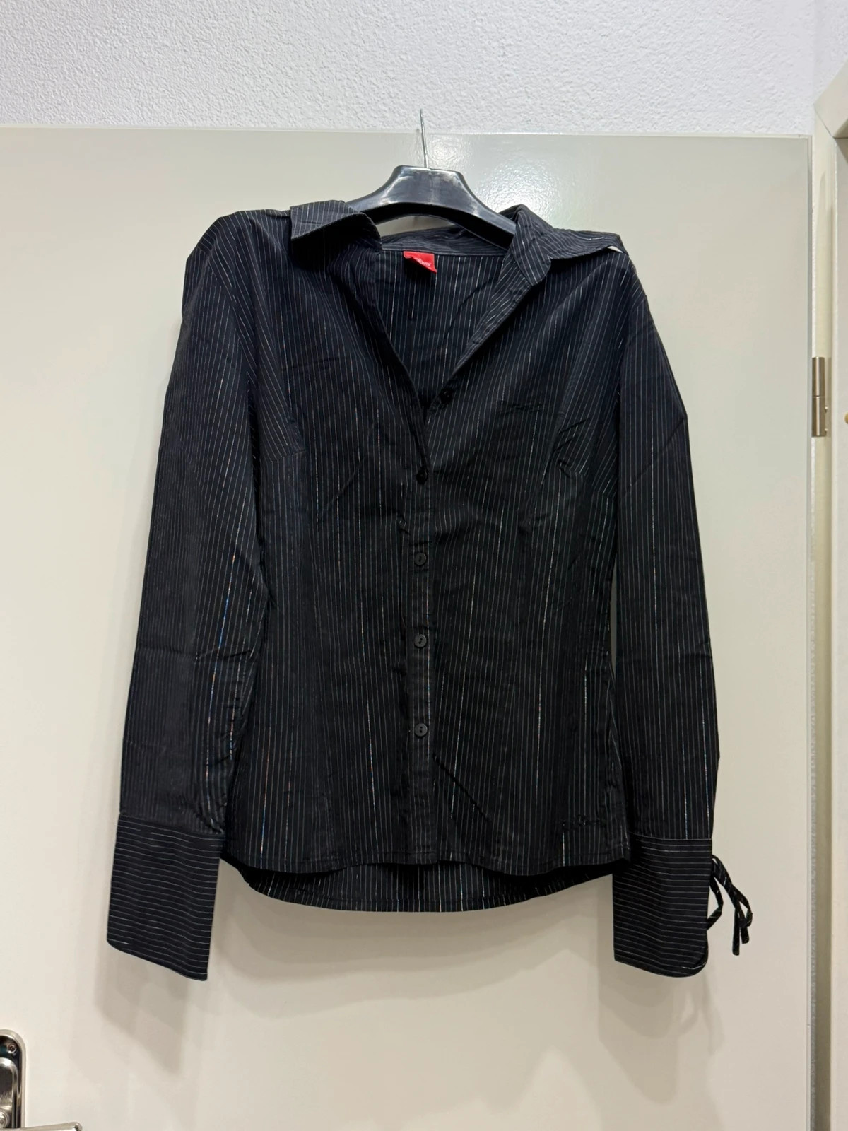 s.Oliver schwarze Nadelstreifen-Bluse – s.Oliver – taille XL / 42 / 14