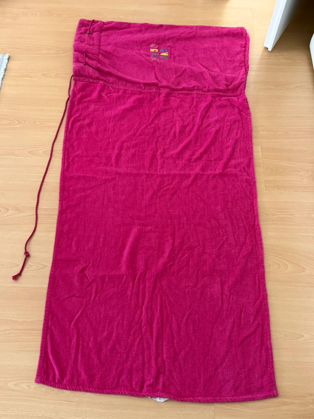 Strandmatte / Strandtuch mit integrierter Tragetasche