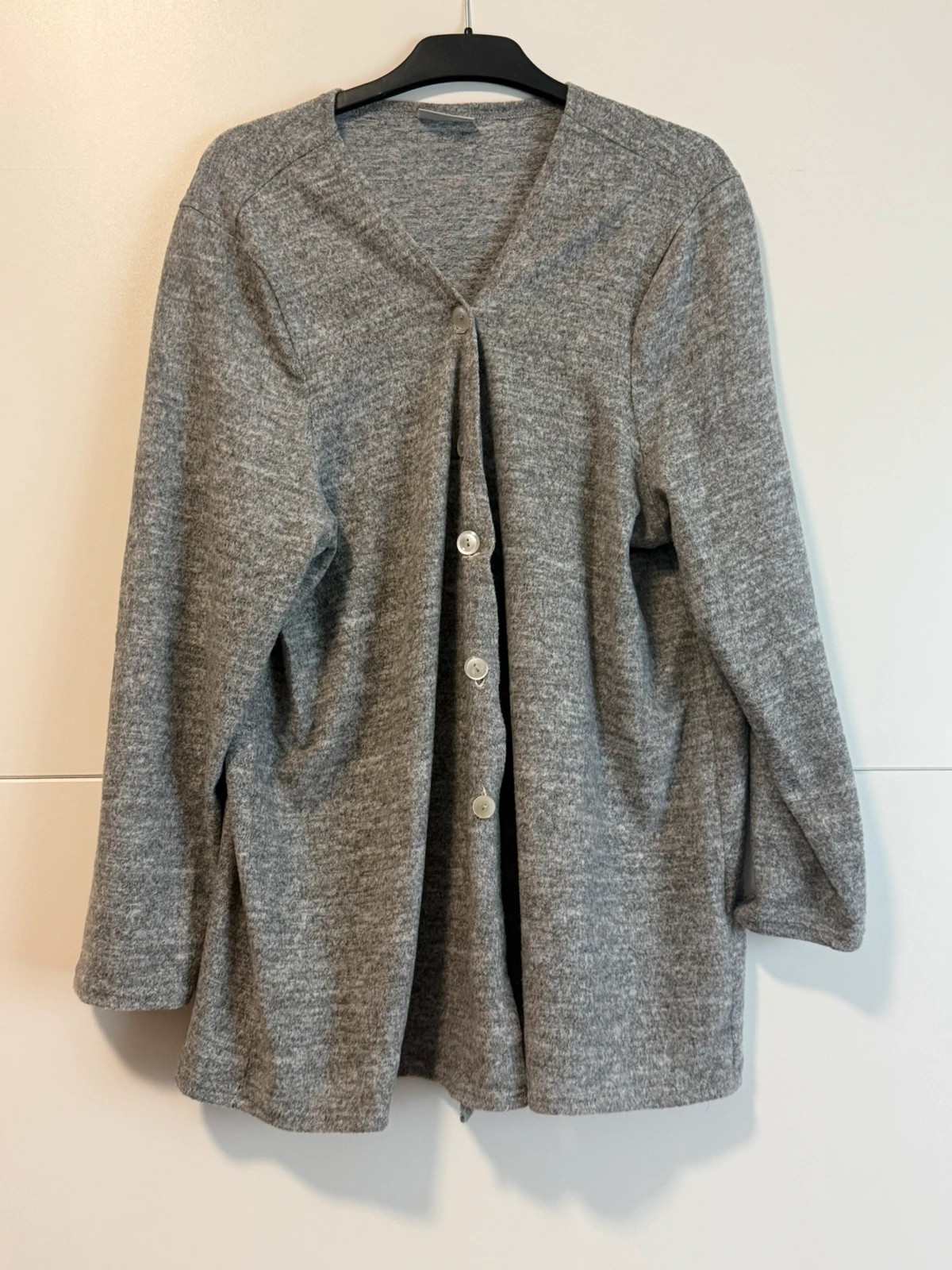 Graue Strickjacke/Cardigan Janina