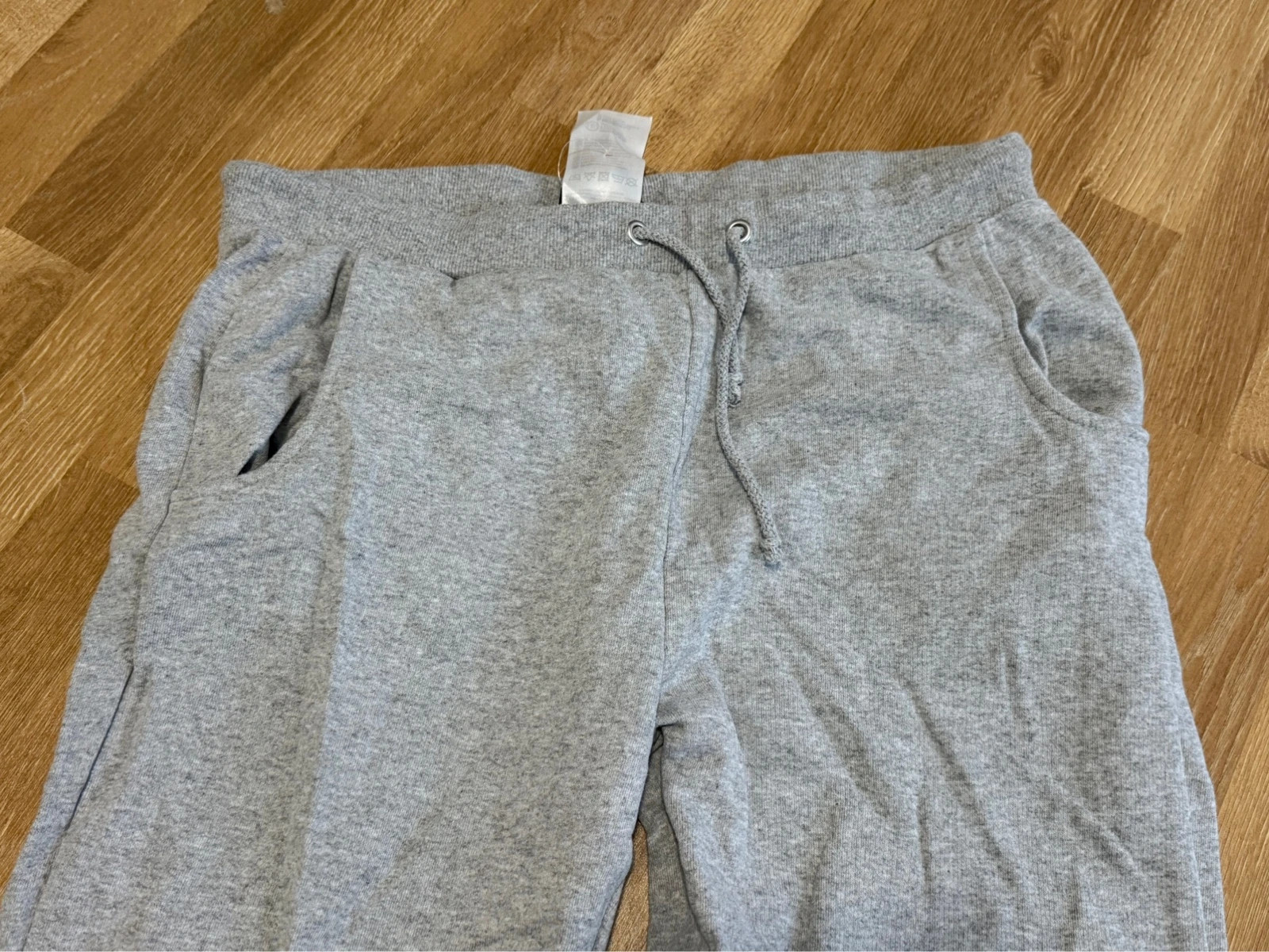 Graue Jogginghose – Tessentials – taille XL 2