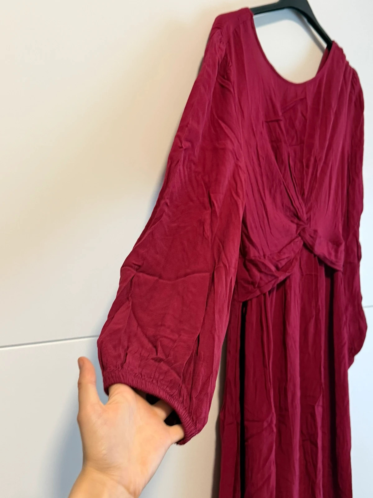 Midikleid in Fuchsia/Bordeaux mit Knotendetail – Zara – taille L / 40 / 12 2