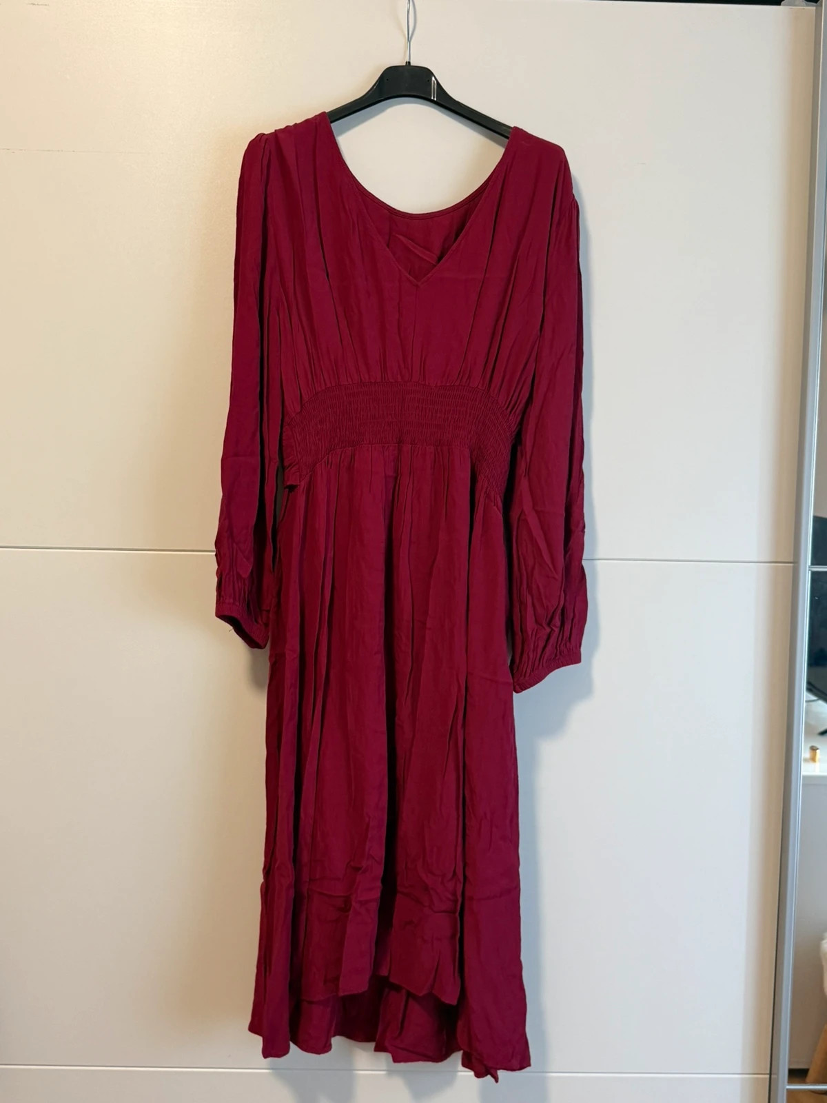 Midikleid in Fuchsia/Bordeaux mit Knotendetail – Zara – taille L / 40 / 12 4