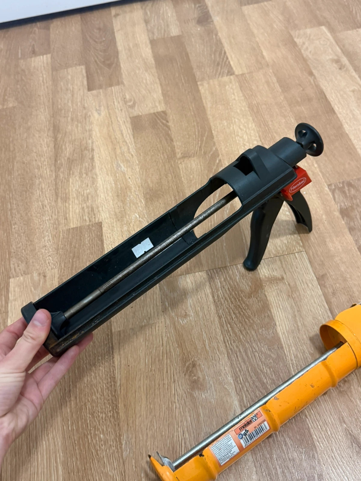2x Kartuschenpistole / Silikonpistole / Kartuschenpresse – Henkel 3