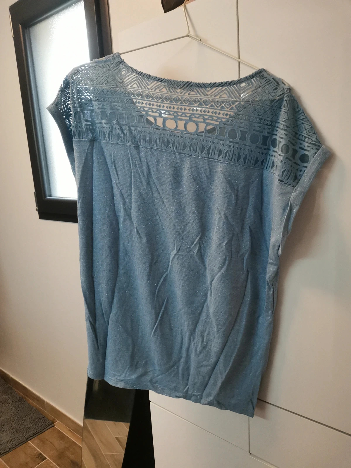 Très beau t shirt – Gémo – taille M / 38 / 10 4