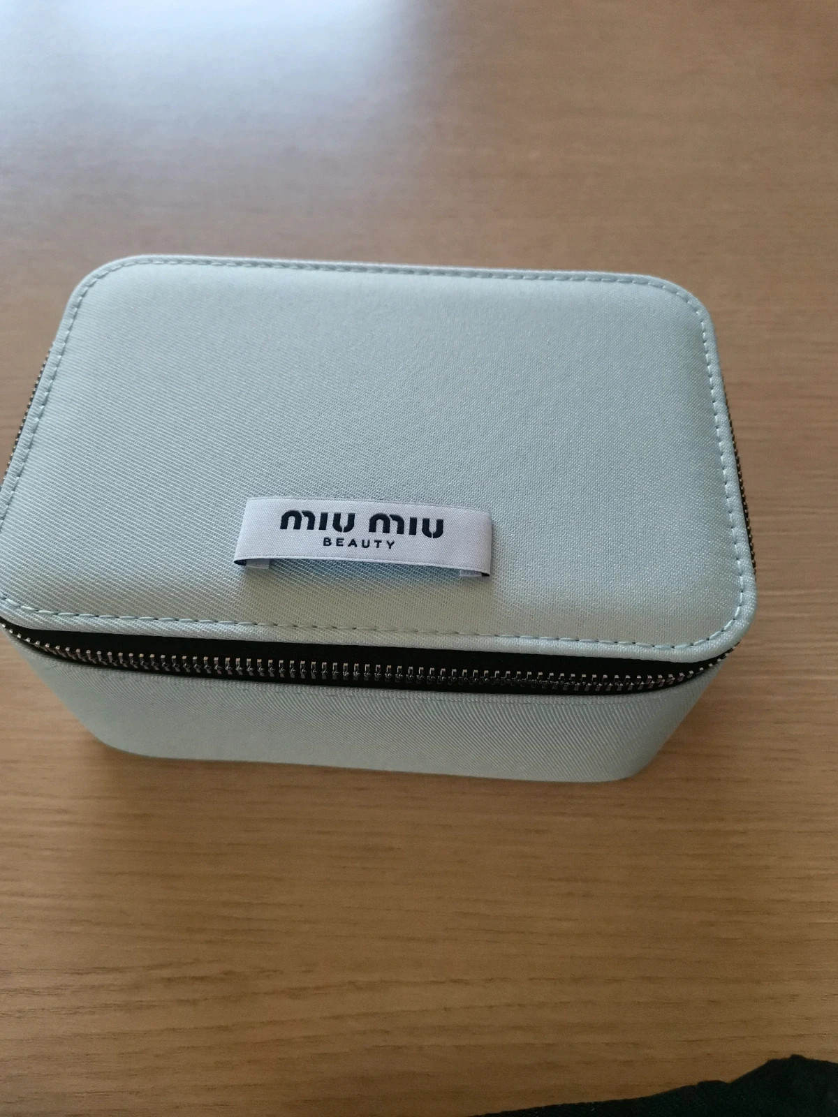 Magnifique vanity Miu Miu