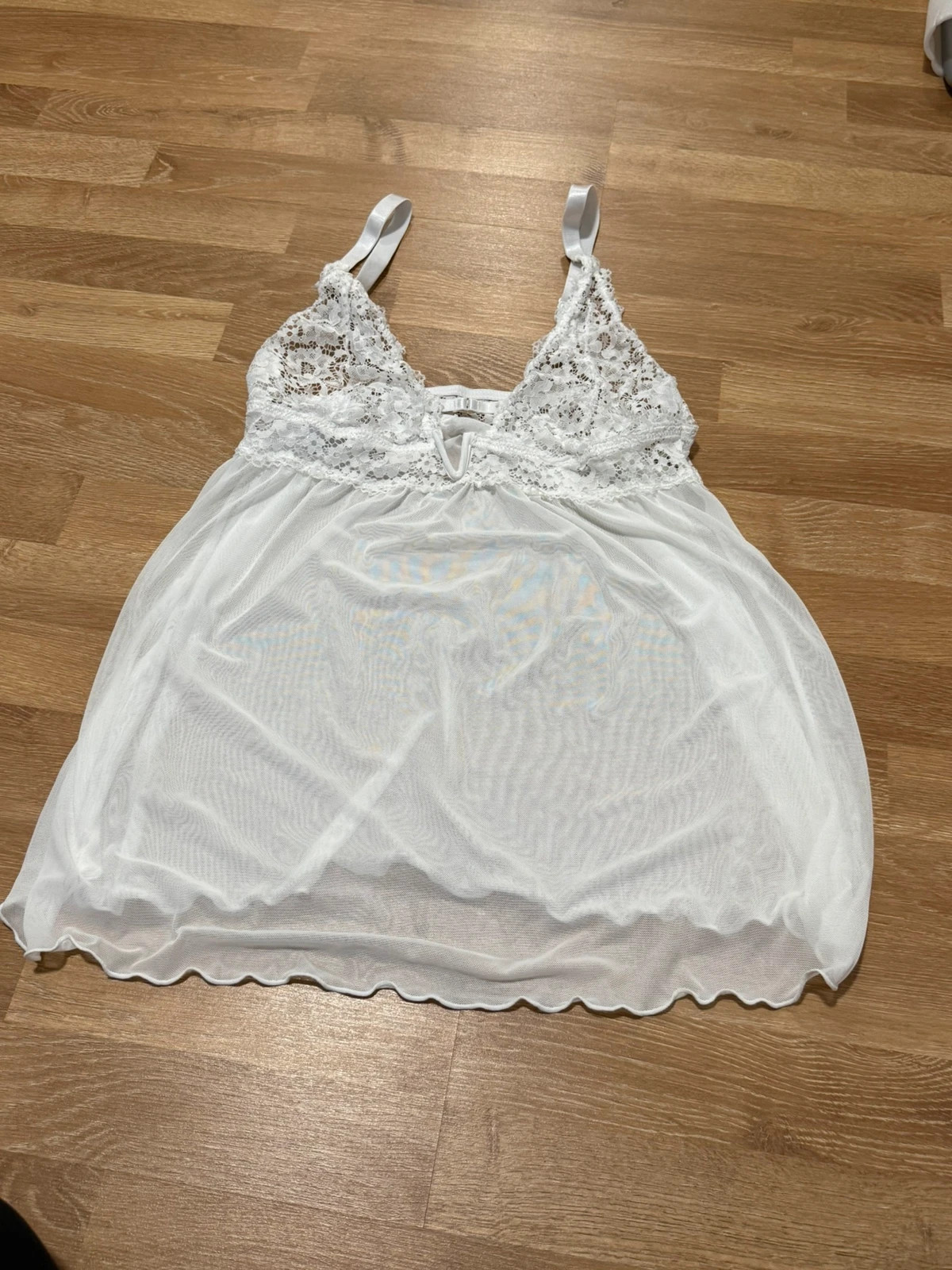 Weiße Spitzen-Babydoll