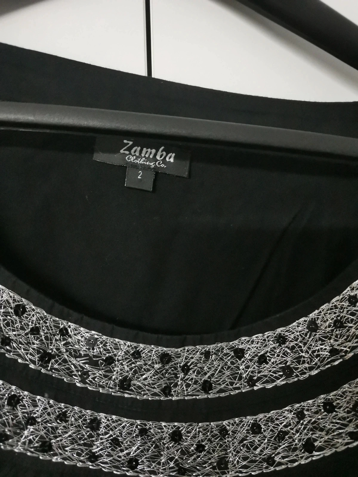 Très jolie t-shirt noir – Zamba – taille M / 38 / 10 2