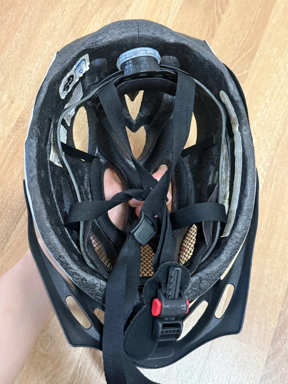 ABUS Aduro Fahrradhelm 54–58 cm – ABUS 4