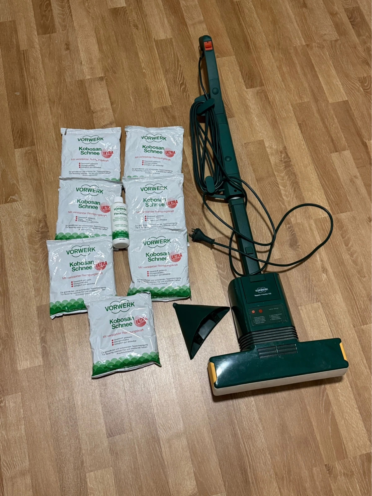 Vorwerk Teppich-Frischer TF 732 mit 7x Kobosan Schnee Ultra + Flecklöser – Vorwerk