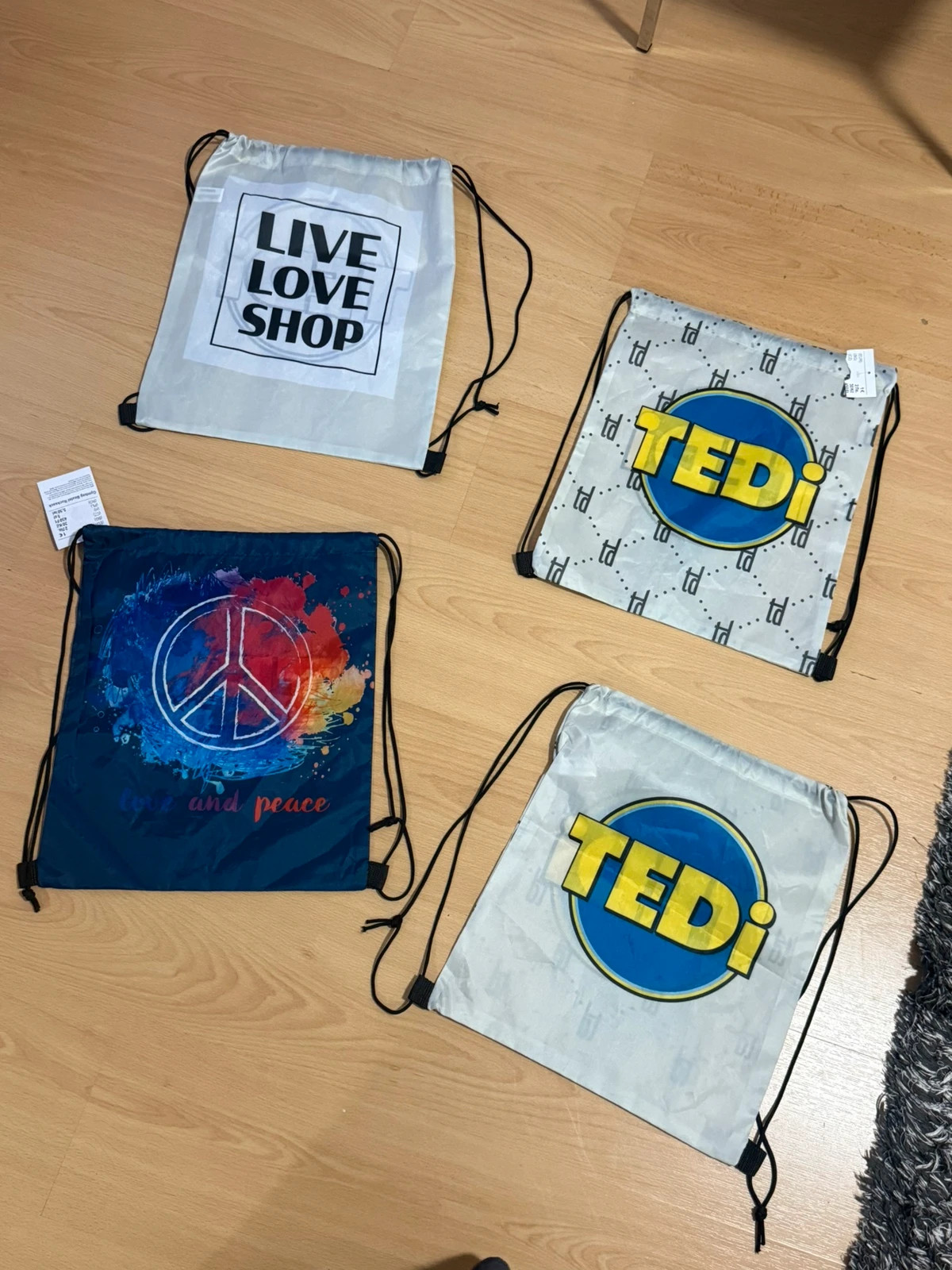 9 Turnbeutel / Gymbags (TEDi & verschiedene Motive)