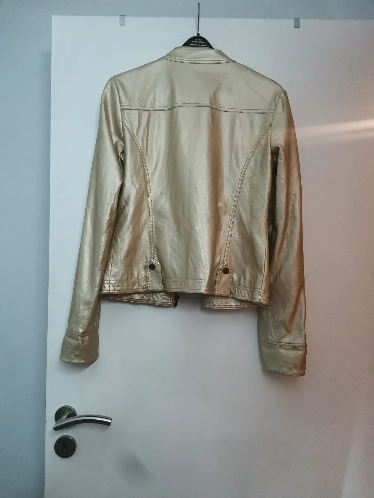 Très belle Veste doree – fashion code – taille L / 40 / 12 2