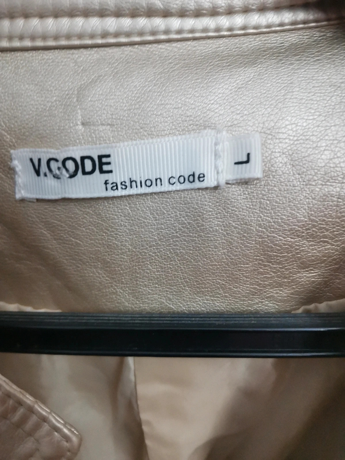 Très belle Veste doree – fashion code – taille L / 40 / 12 3