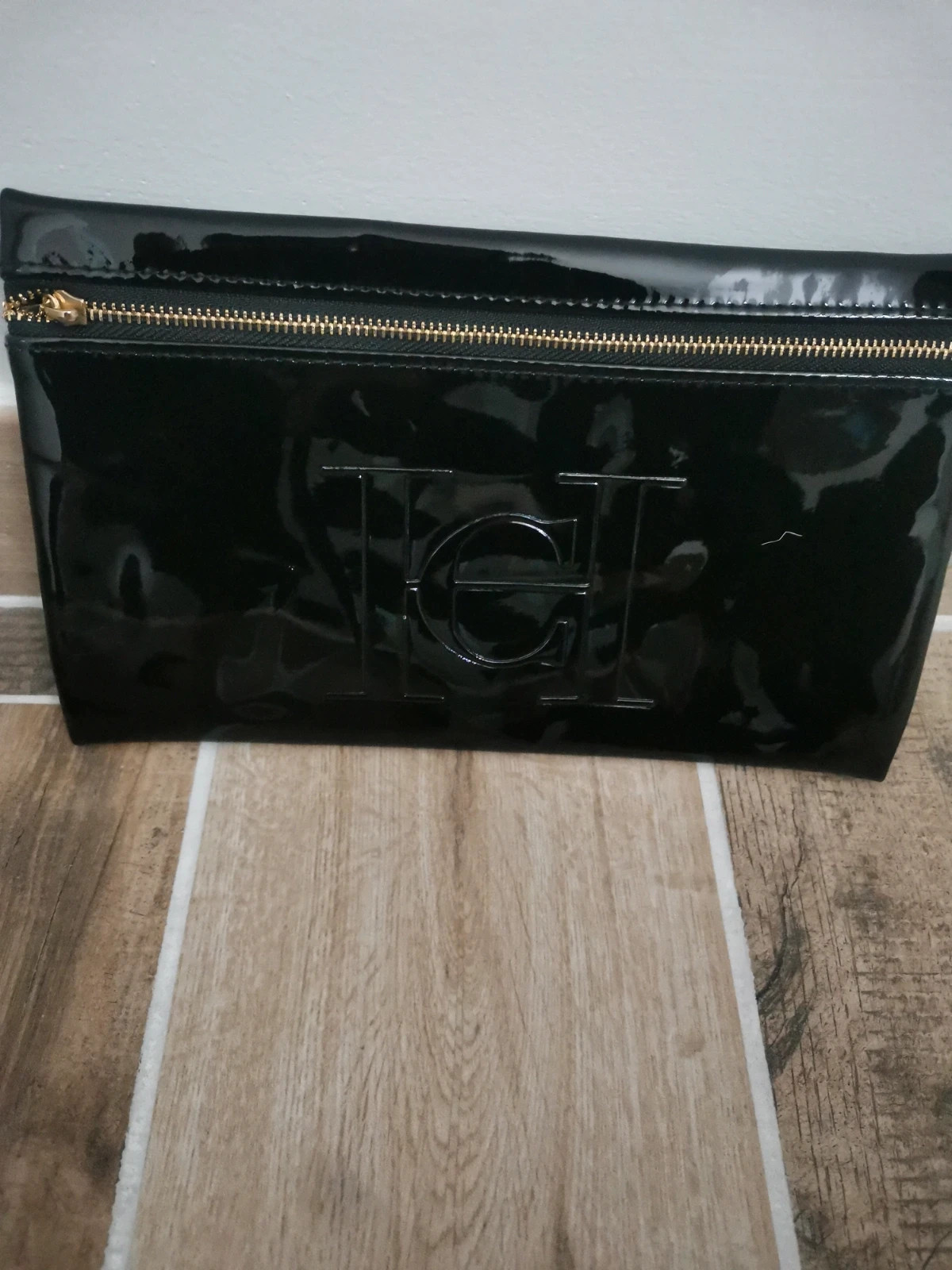 Pochette Carolina Herrera