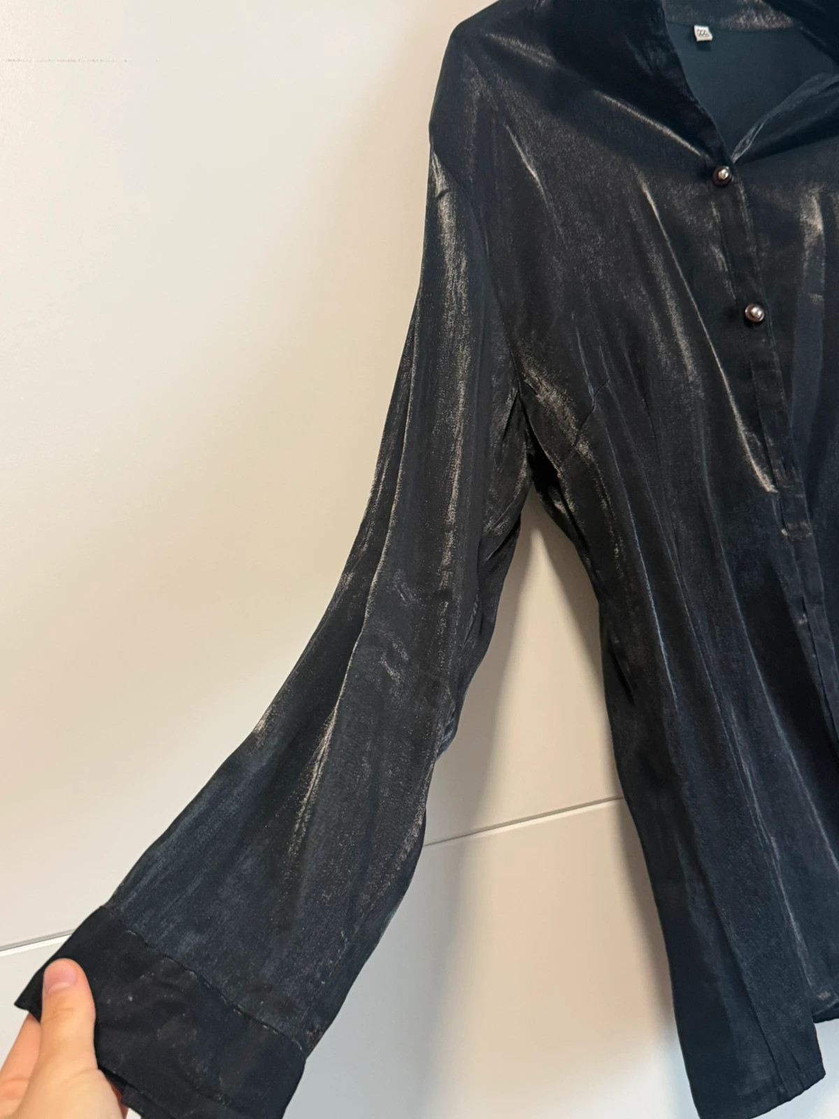 Schwarze glänzende Bluse – taille XXL / 44 / 16 4