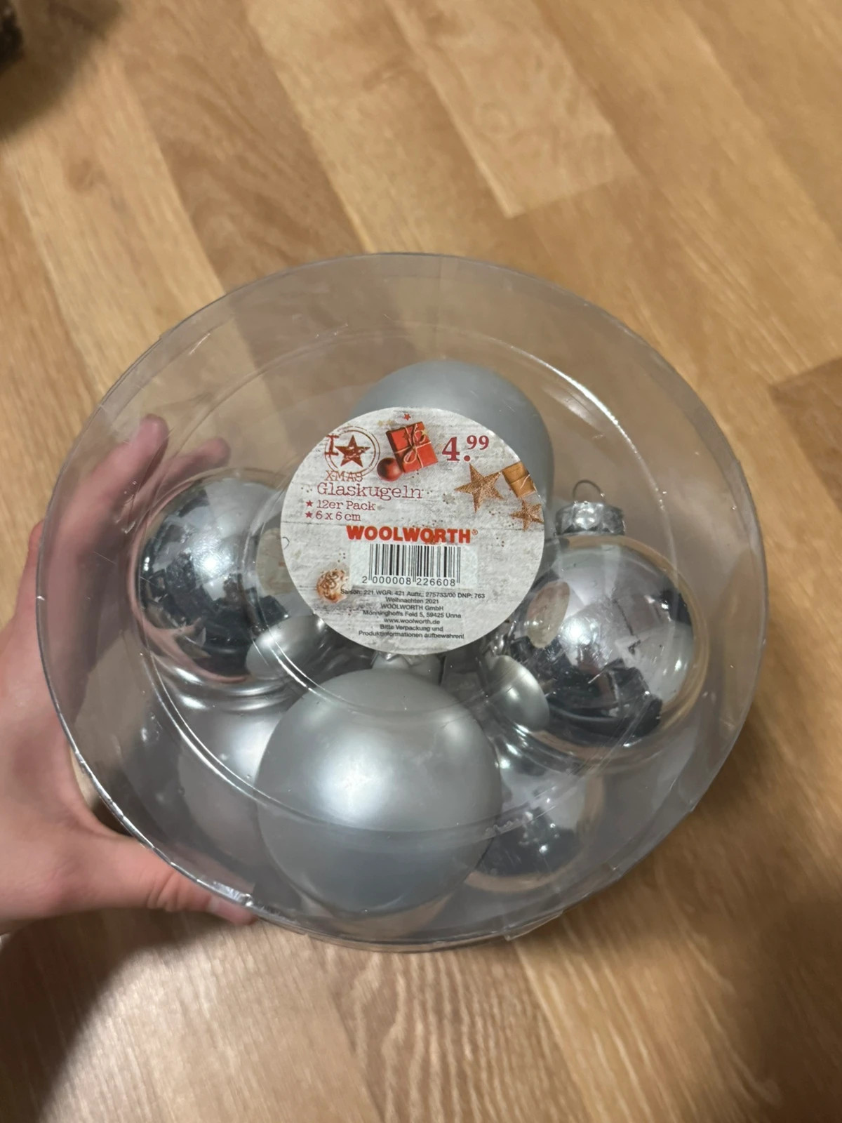12 Weihnachtskugeln Silber / Christbaumkugeln – Woolworths 2