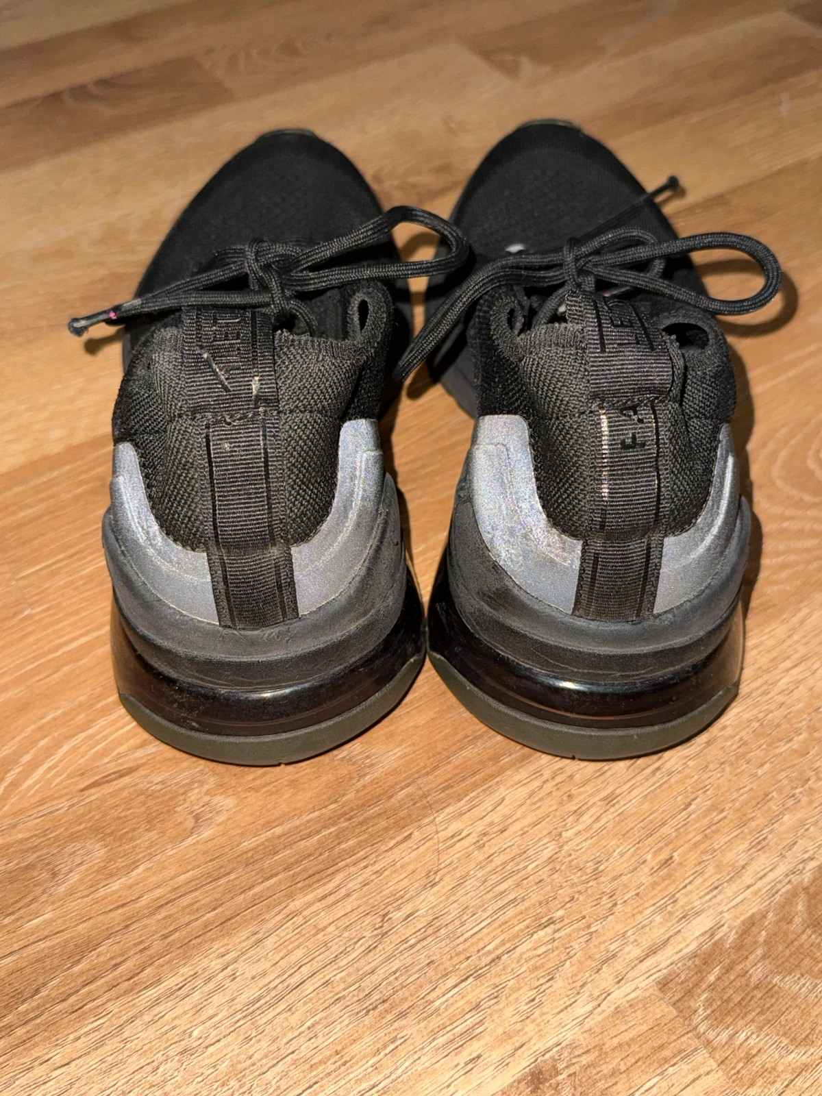 Schwarze Damen Sneaker mit Air-Dämpfung – Tamaris – taille 39 3
