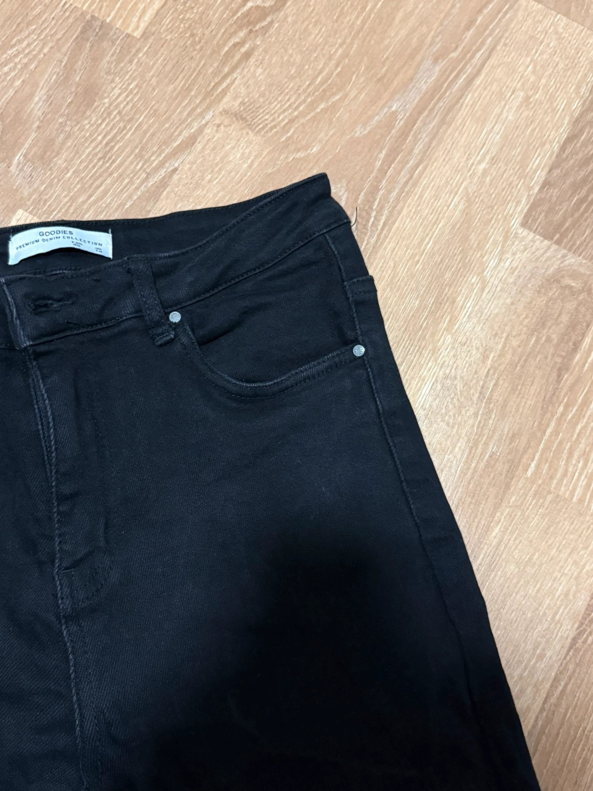 Schwarze Skinny Jeans mit Fransen-Saum – Goodies – taille XL / 42 / 14 2